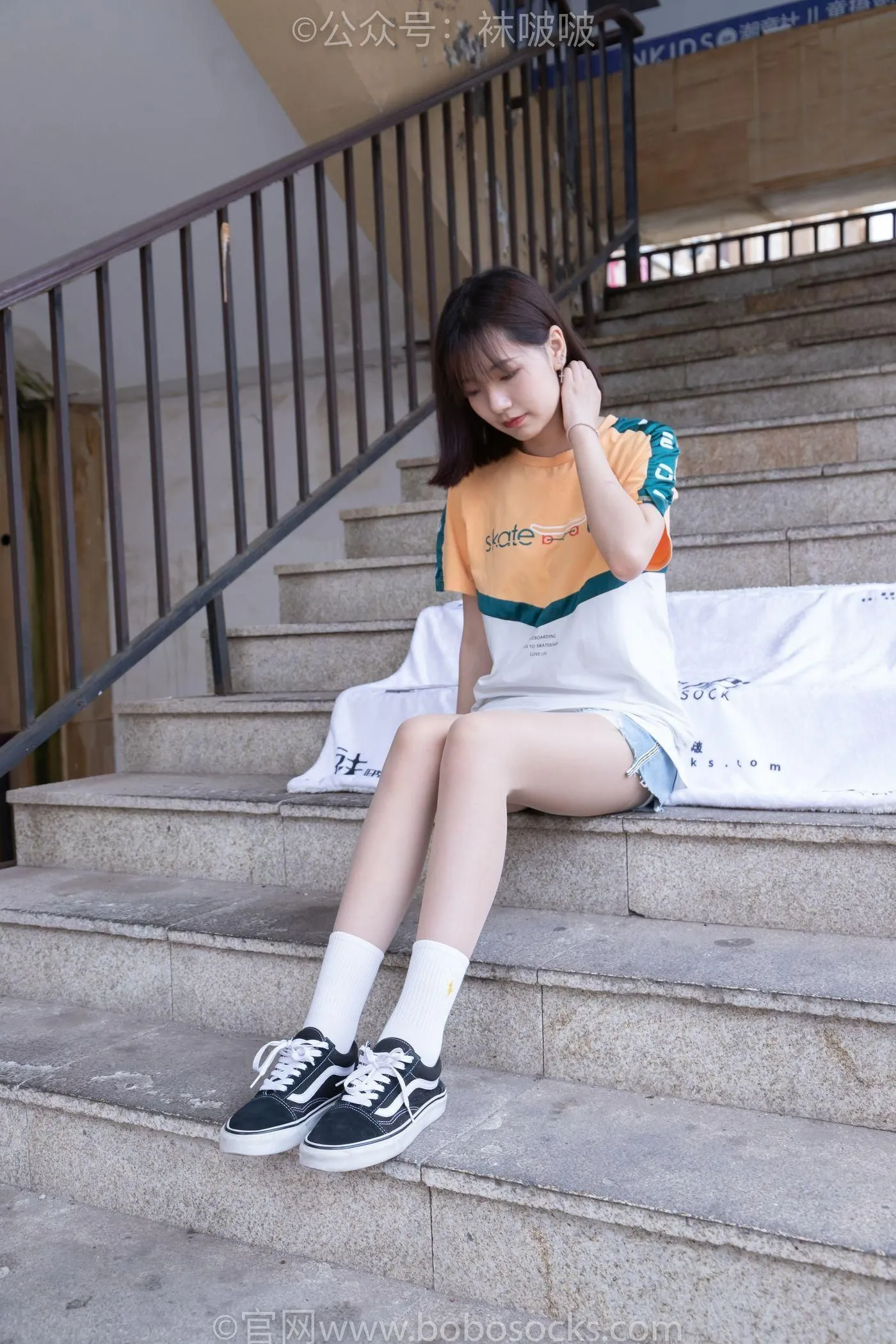 [BoBoSocks袜啵啵]NO.069 小甜豆-vans板鞋、白棉袜、肉丝 [135P]插图8